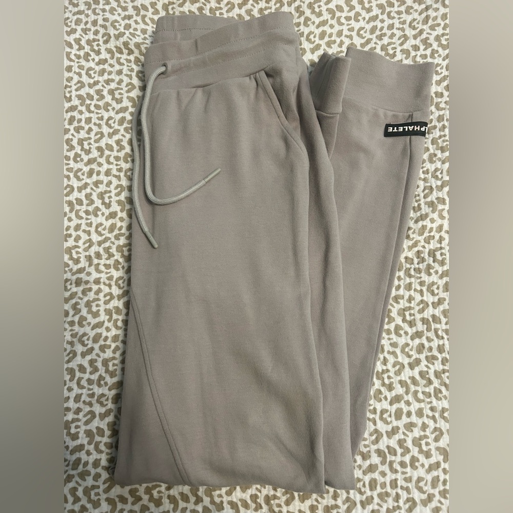 Alphalete sweatpants